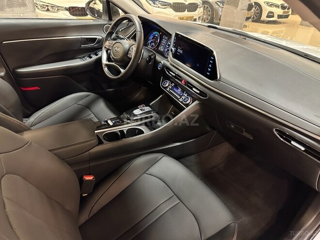 Hyundai Sonata-10