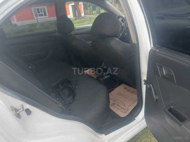 Chevrolet Aveo-13