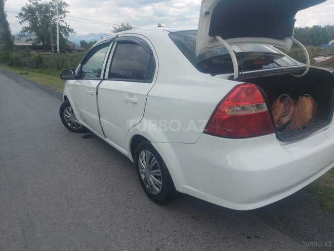 Chevrolet Aveo-8
