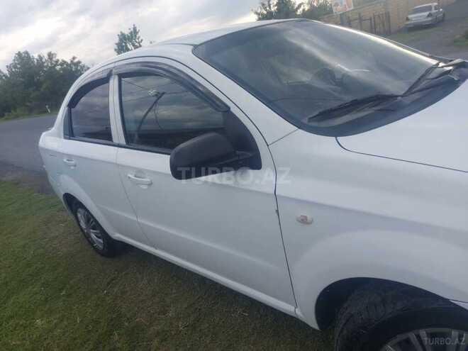 Chevrolet Aveo-2