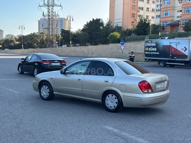 Nissan Sunny-4