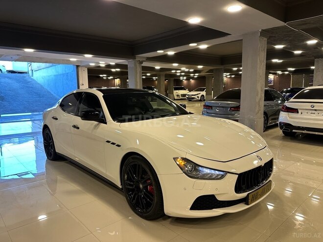 Maserati Ghibli-3