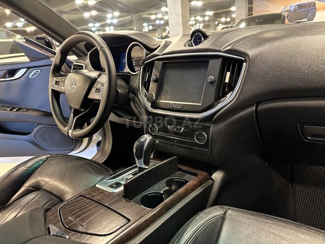 Maserati Ghibli-7