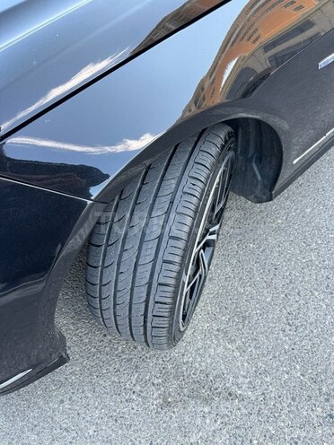 Mercedes E 300 d 2010, 366,000 km - 3.0 l - Bakı