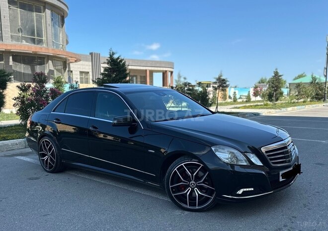 Mercedes E 300 d 2010, 366,000 km - 3.0 l - Bakı
