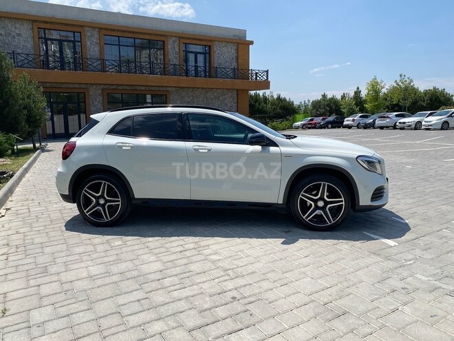 Mercedes GLA 200 2017, 83,000 km - 1.6 l - Bakı