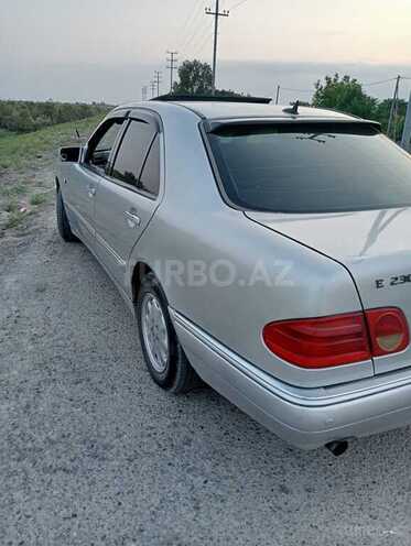 Mercedes E 230 1996, 627,690 km - 2.3 l - Sabirabad