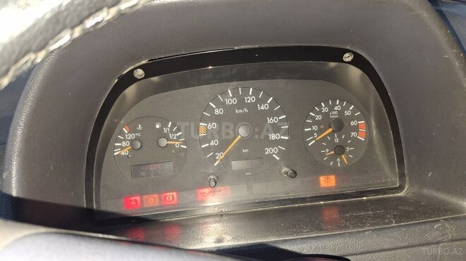 Mercedes Vito 1996, 550,000 km - 2.3 l - İsmayıllı
