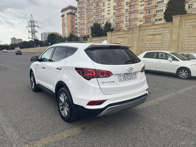 Hyundai Santa Fe-5