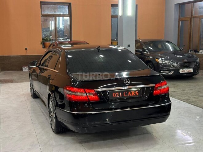 Mercedes E 220 d-12