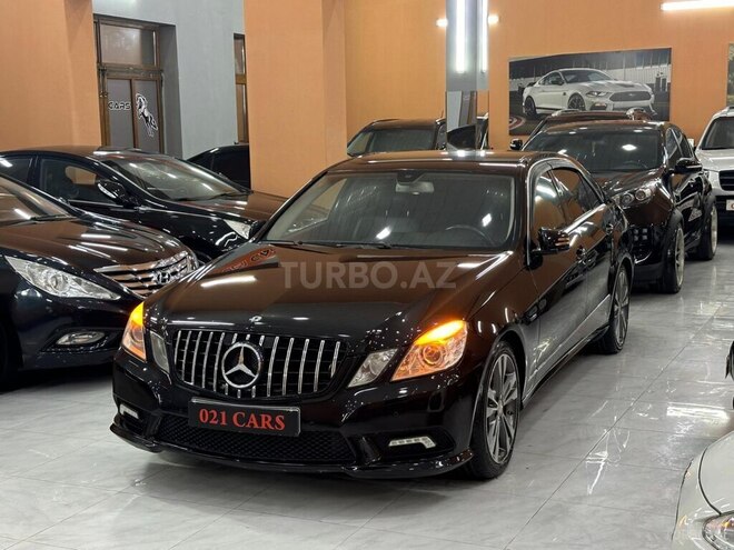 Mercedes E 220 d-3