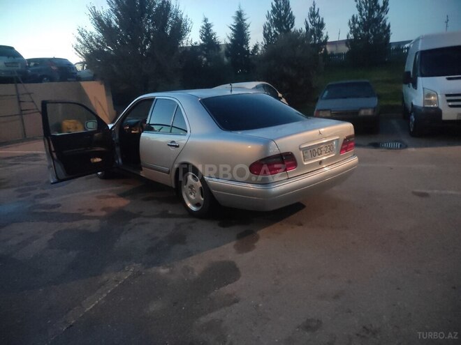 Mercedes E 230 1997, 96,000 km - 2.3 l - Bakı
