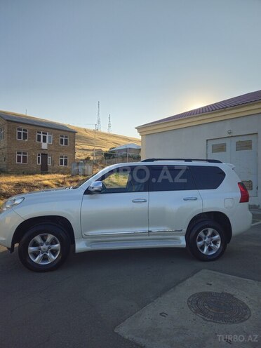 Toyota Land Cruiser Prado 2010, 230,000 km - 2.7 л - Bakı