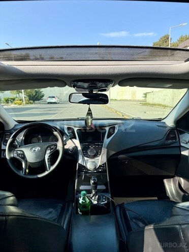 Hyundai Grandeur-8