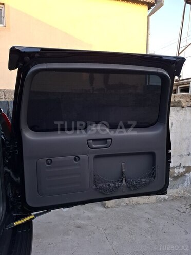 Toyota Land Cruiser Prado-12