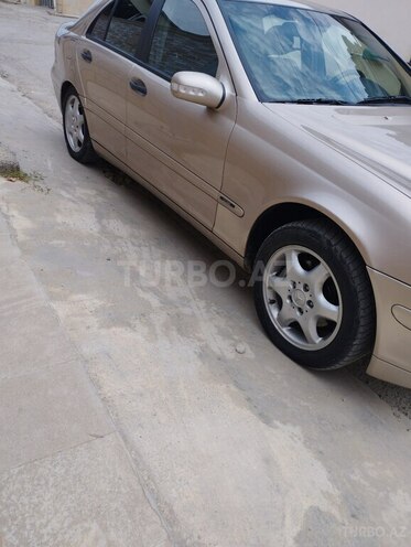 Mercedes C 200 2000, 220,000 km - 2.0 l - Bakı