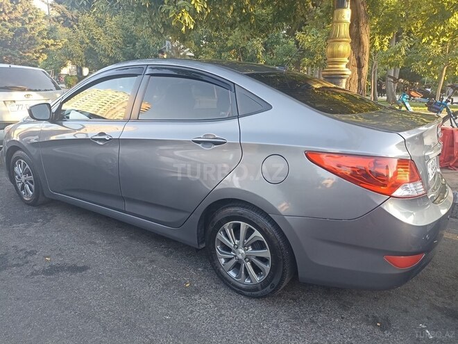 Hyundai Accent 2015, 278,500 km - 1.6 l - Bakı