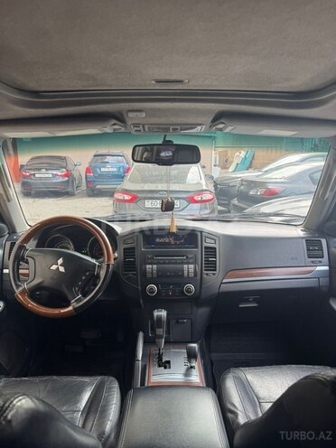 Mitsubishi Pajero 2007, 27,000 km - 3.0 l - Bakı
