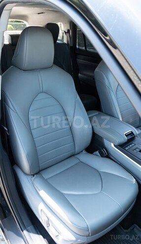 Toyota Highlander-21