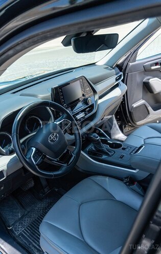 Toyota Highlander-12