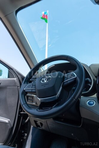 Toyota Highlander-13