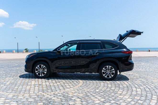 Toyota Highlander-6
