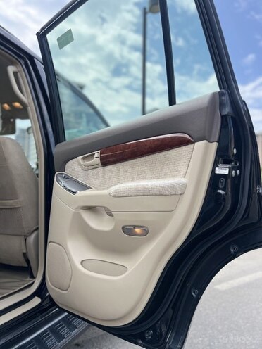 Toyota Land Cruiser Prado-19