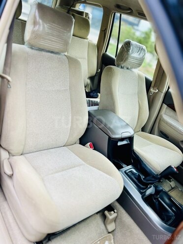 Toyota Land Cruiser Prado-17