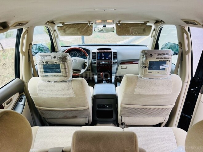 Toyota Land Cruiser Prado-13