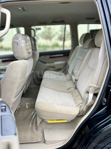 Toyota Land Cruiser Prado-18
