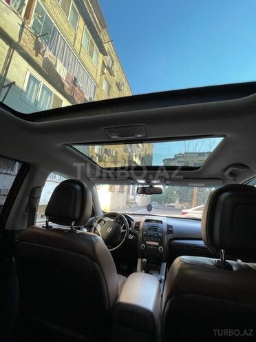 Kia Sorento-10