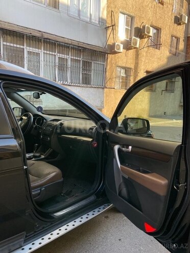 Kia Sorento-9