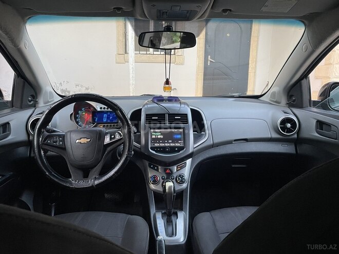 Chevrolet Aveo-7
