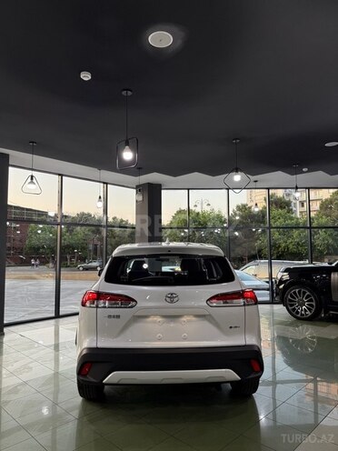 Toyota Corolla Cross 2025, 0 km - 2.0 л - Bakı