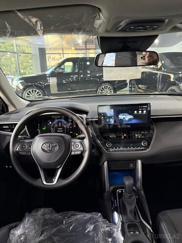 Toyota Corolla Cross 2025, 0 km - 2.0 л - Bakı