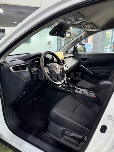 Toyota Corolla Cross 2025, 0 km - 2.0 л - Bakı