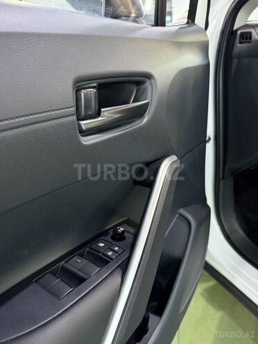 Toyota Corolla Cross 2025, 0 km - 2.0 л - Bakı