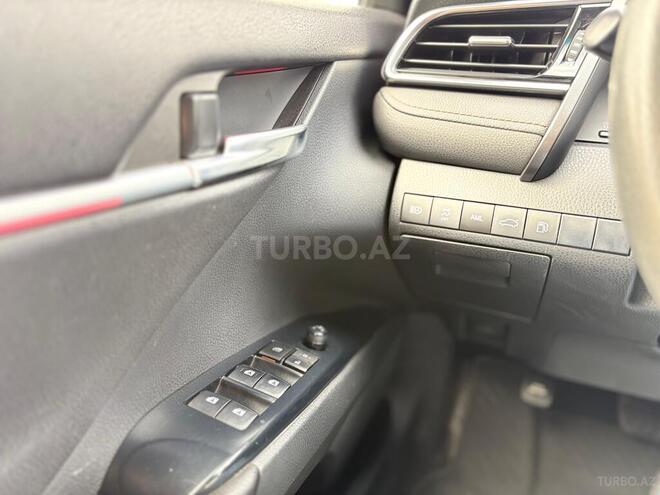 Toyota Camry-11