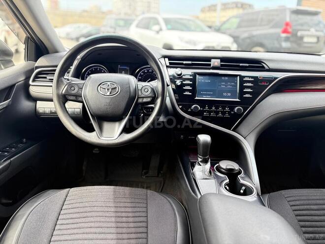 Toyota Camry-9