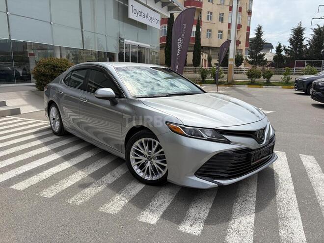 Toyota Camry-5
