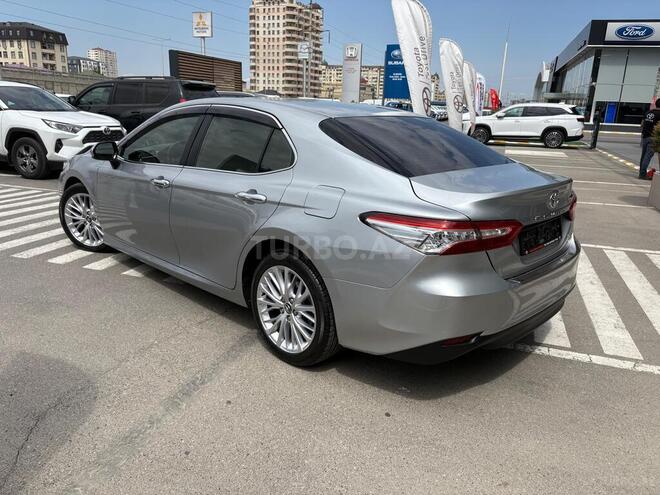 Toyota Camry-4