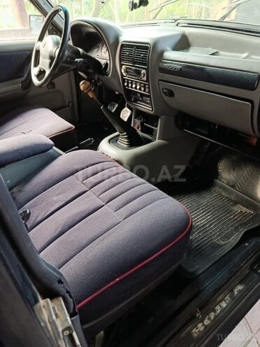 GAZ 3110 2002, 277,233 km - 2.4 l - Göyçay