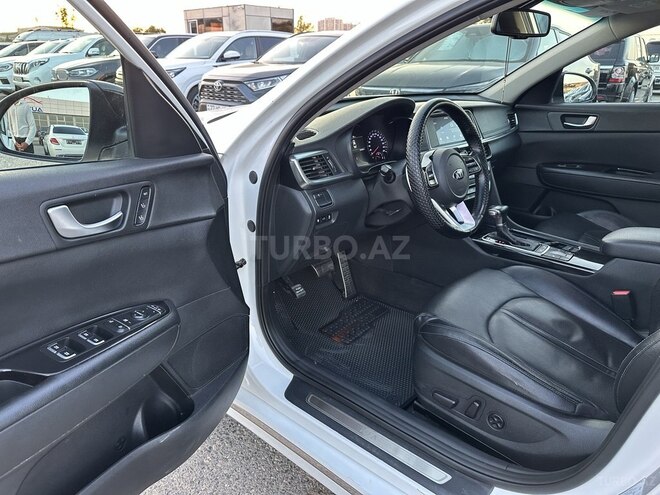 Kia Optima-17