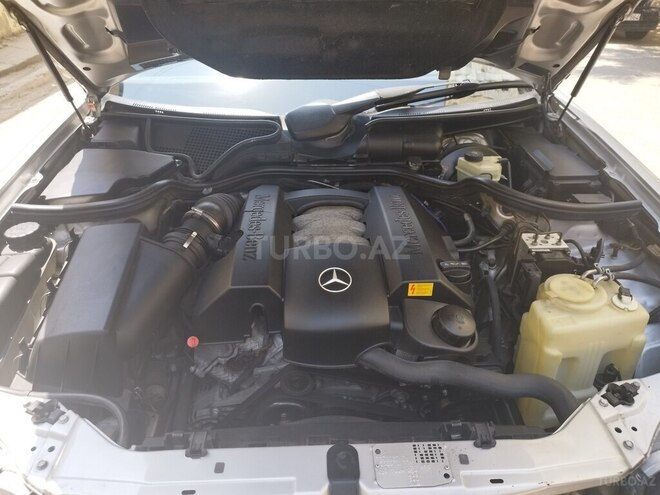 Mercedes E 240 1998, 220,000 km - 2.4 l - Sumqayıt