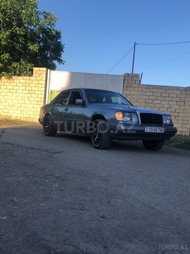 Mercedes E 200 1990, 505,000 km - 2.0 l - Tovuz