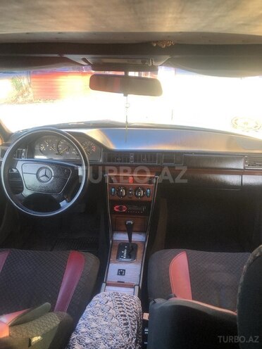 Mercedes E 200 1990, 505,000 km - 2.0 l - Tovuz