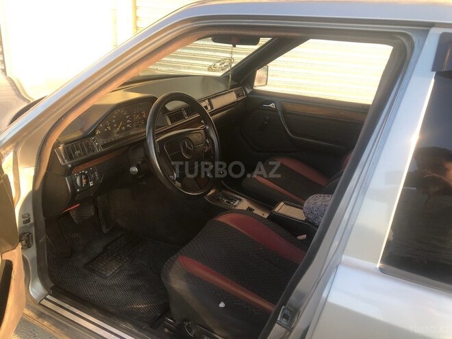 Mercedes E 200 1990, 505,000 km - 2.0 l - Tovuz