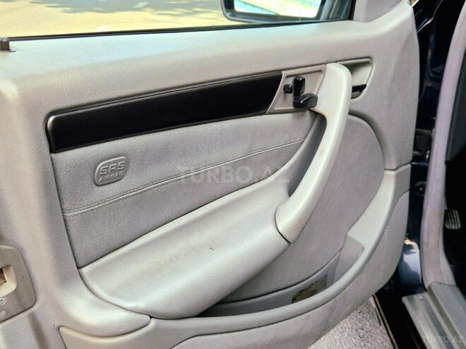 Mercedes C 200 1999, 312,000 km - 2.0 л - Bakı