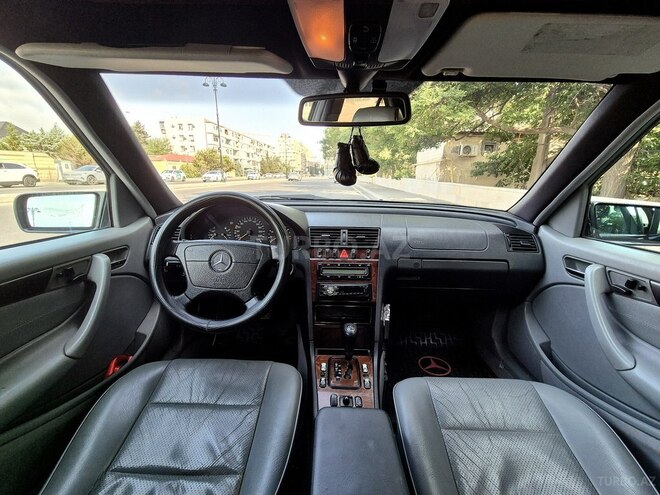 Mercedes C 200 1999, 312,000 km - 2.0 л - Bakı