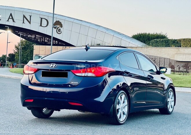 Hyundai Elantra 2013, 111,000 km - 1.8 l - Bakı